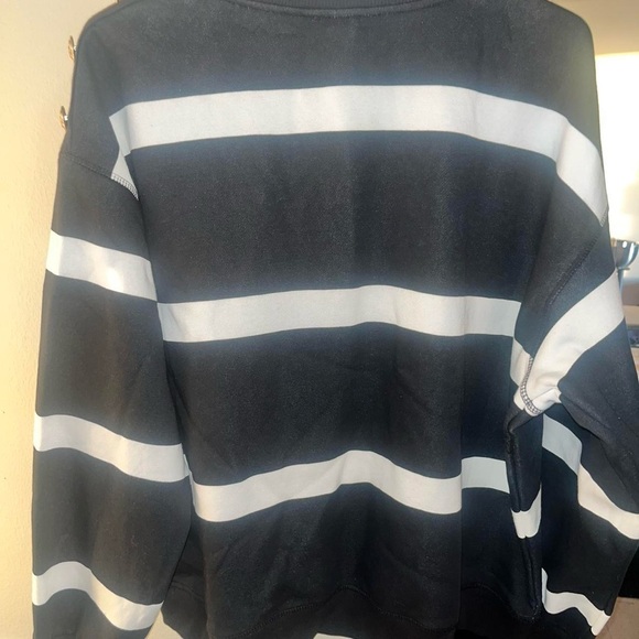 H&M Black and White Striped Crew Neck Sweater - Picture 3 of 3
